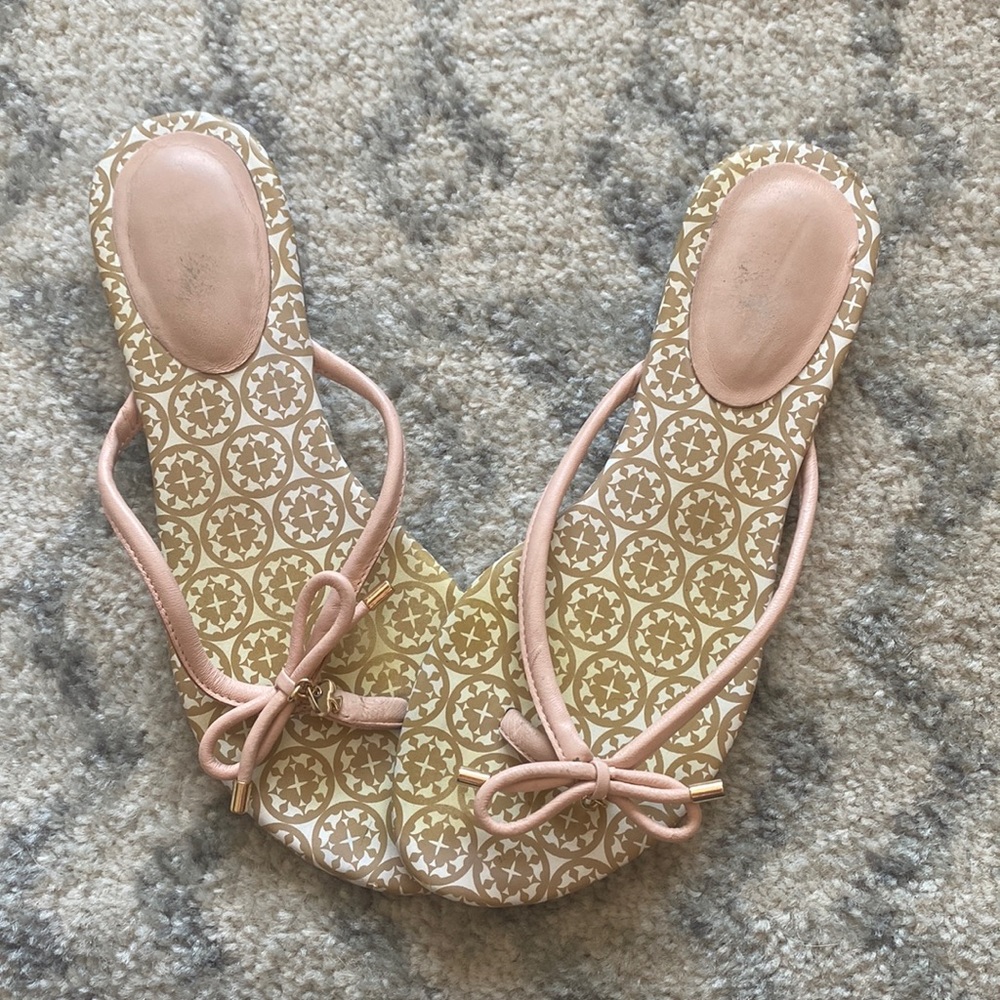 Kate spade flip flops